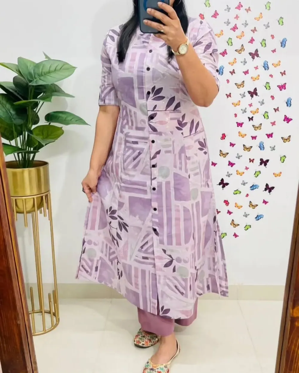 Lavanya Lilac Abstract Print Kurta Set