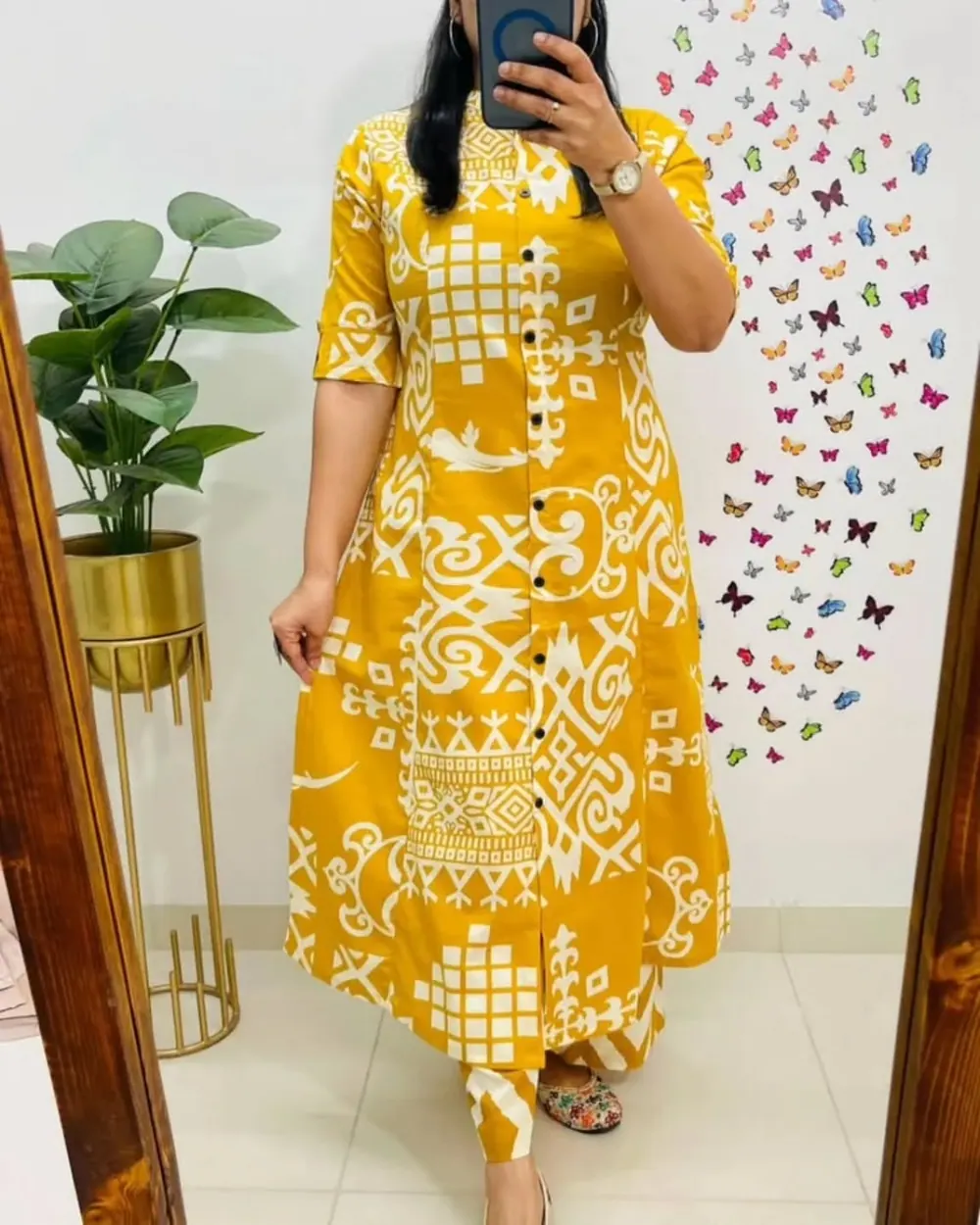 Naina Sunflower Batik Print Kurta Set